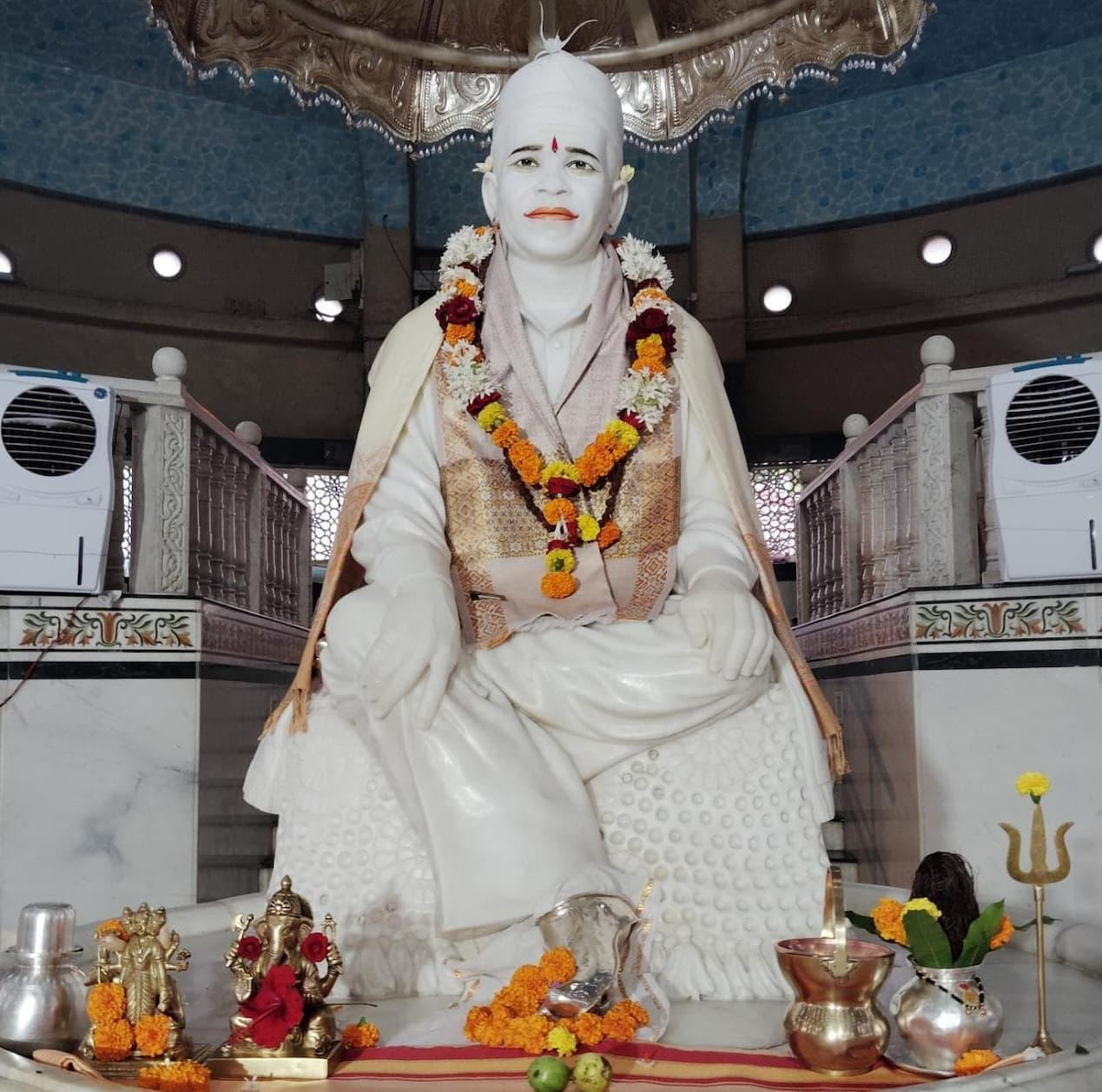 आजचे दर्शन